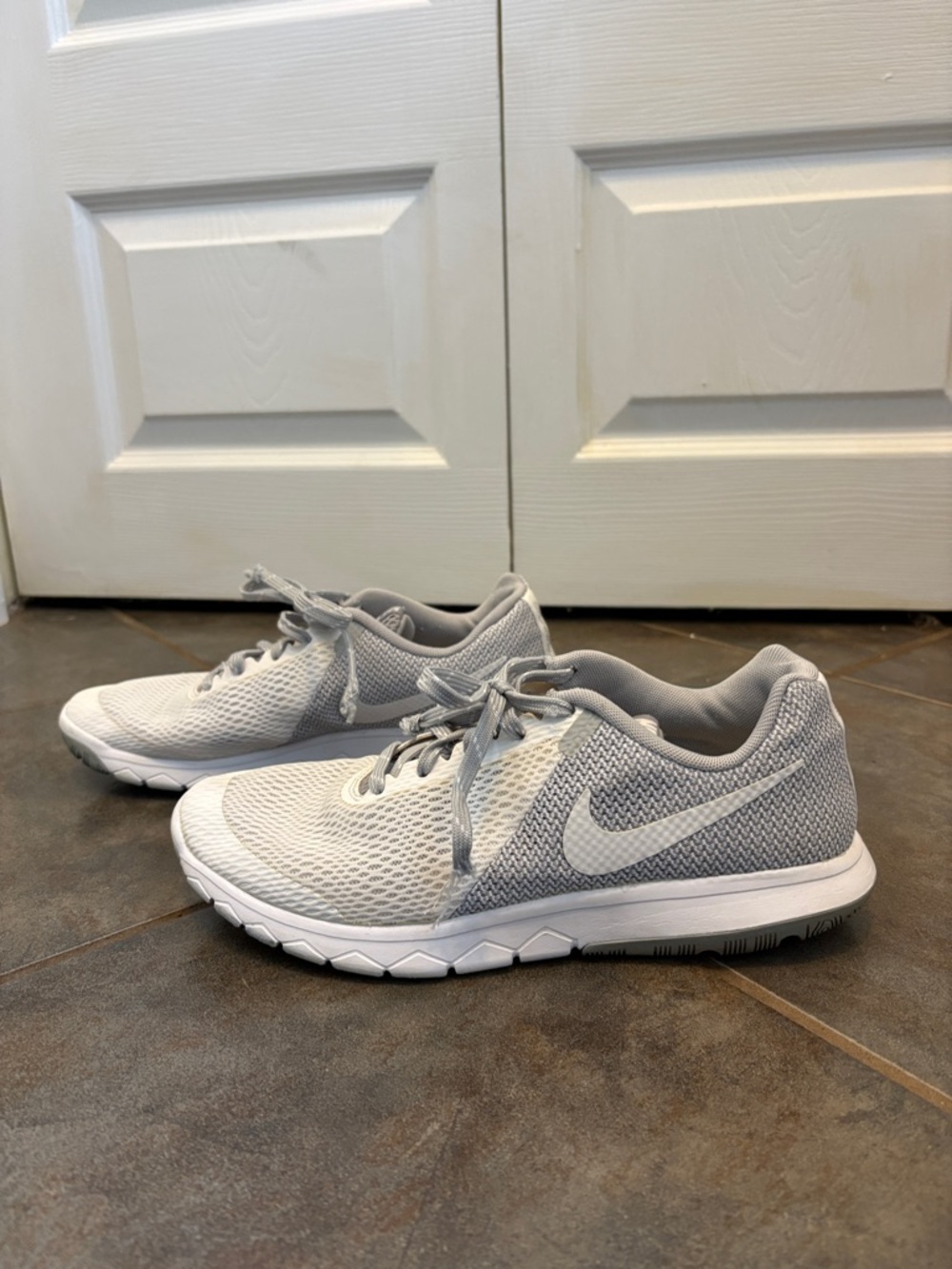 Nike Light Gray Mesh Athletic Sneakers